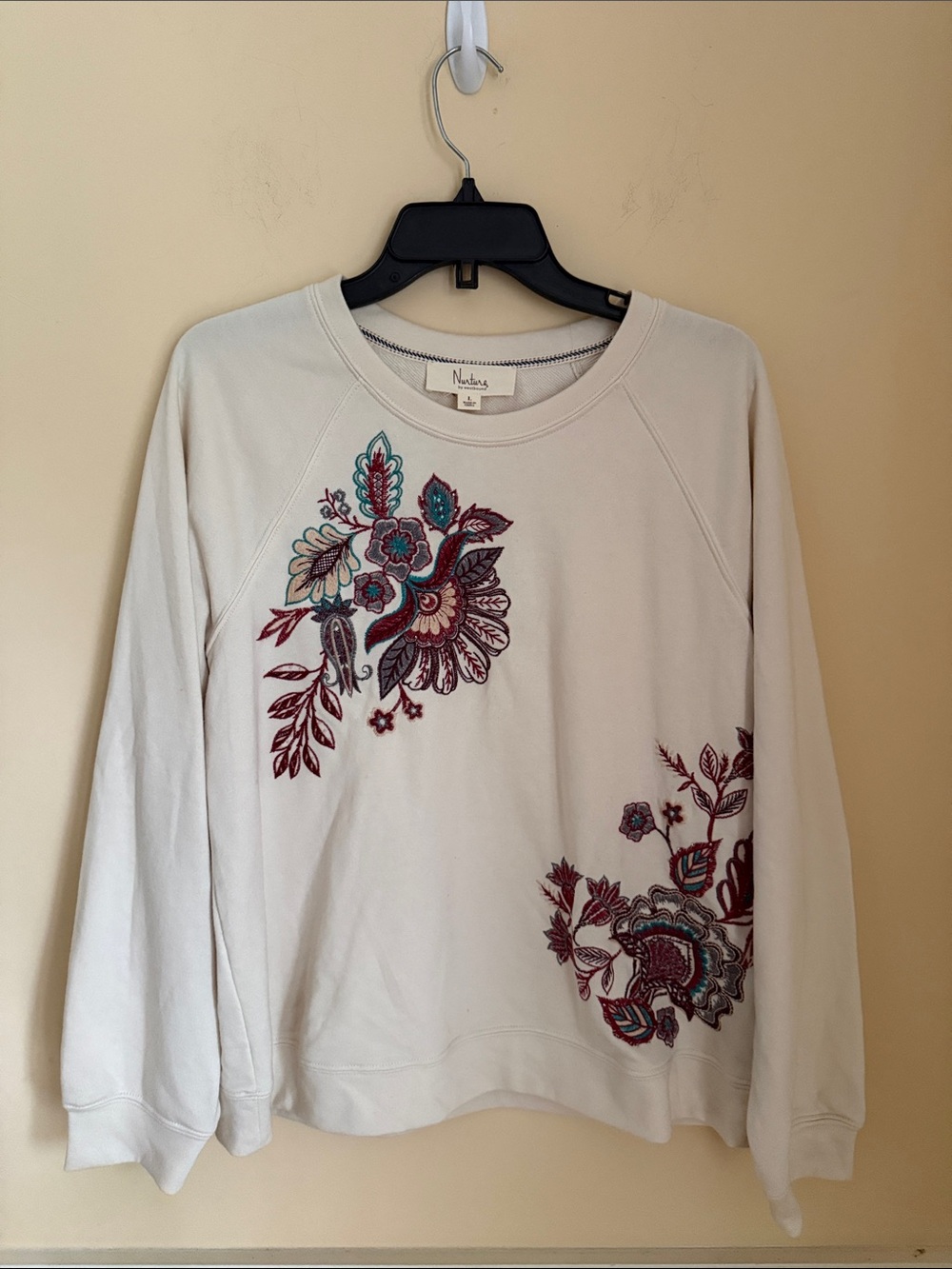 Nurture by Westbound Cream Sweatshirt with Floral Embroidery Size Large